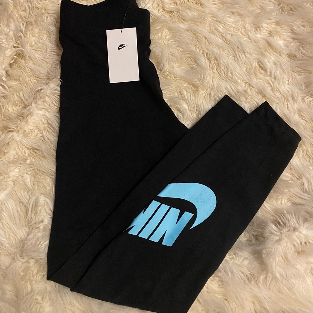Nike leggings